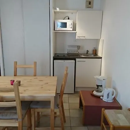 La Servie Studio 7 Apartment *